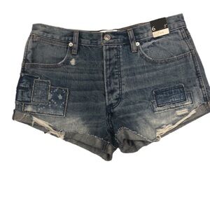 Abercrombie&Fitch size 6 28 waist high rise 2” inseam shorts patched distressed
